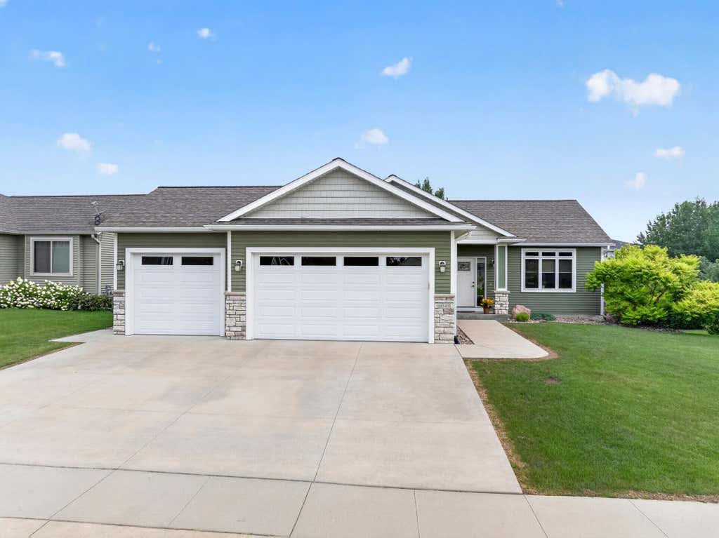 Photo of 4545 Baraboo Street NW, Rochester, MN 55901 (MLS # 7127219)
