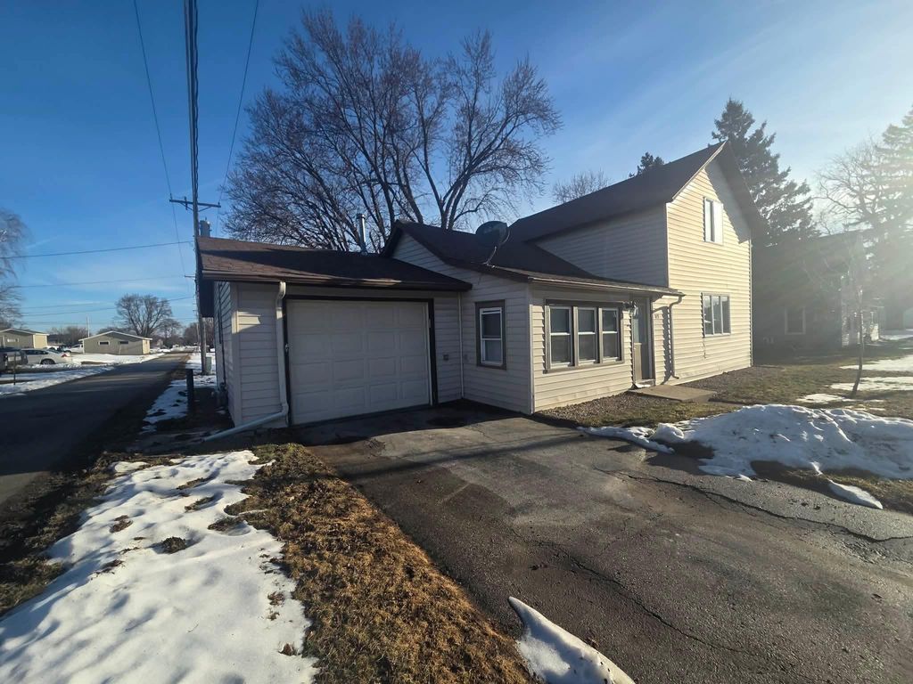 Photo of 149 E 5th Street, Saint Charles, MN 55972 (MLS # 7039811)