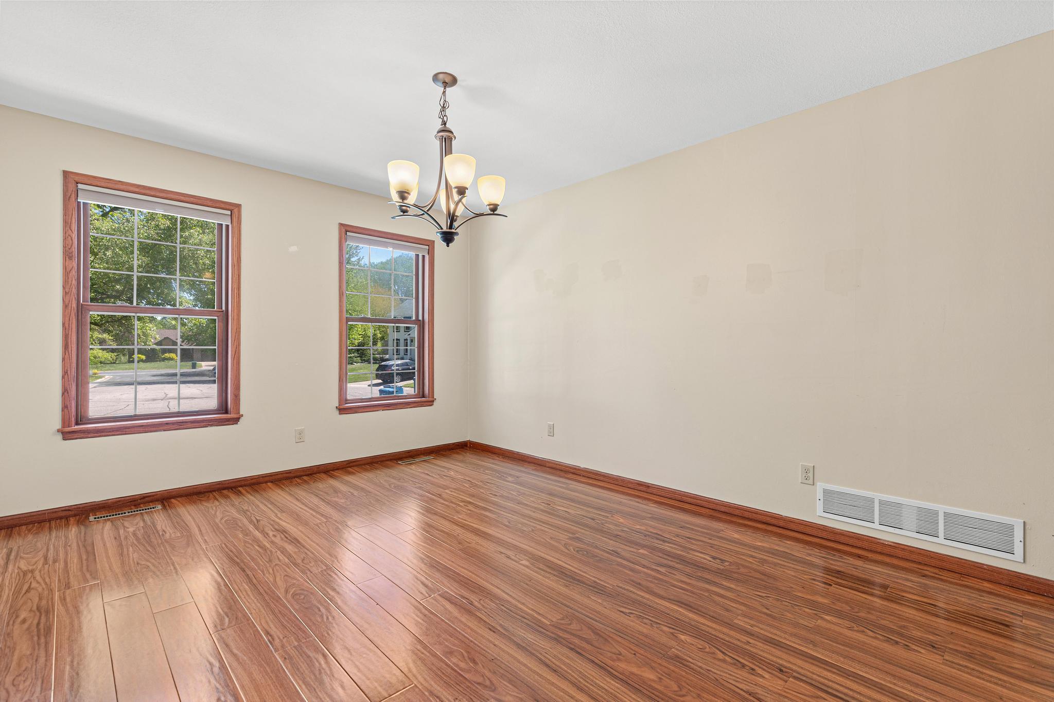 669 Windtree Knolls