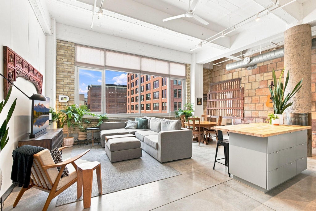 Photo of 700 Washington Avenue N #405, Minneapolis, MN 55401 (MLS # 7118291)