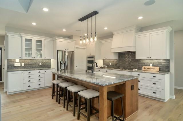 907 Fox Road