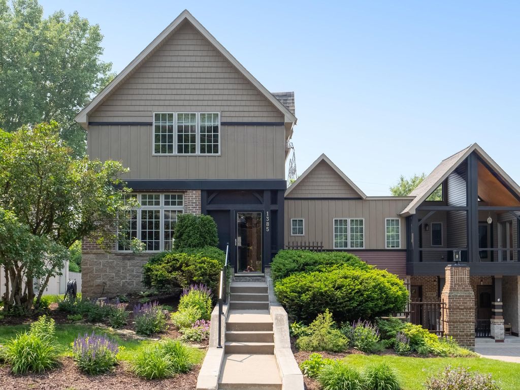 Photo of 1385 Eustis Street #C, Saint Paul, MN 55108 (MLS # 7024713)