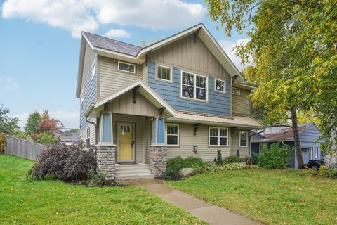 1716 Beechwood Avenue Saint Paul MN 55116