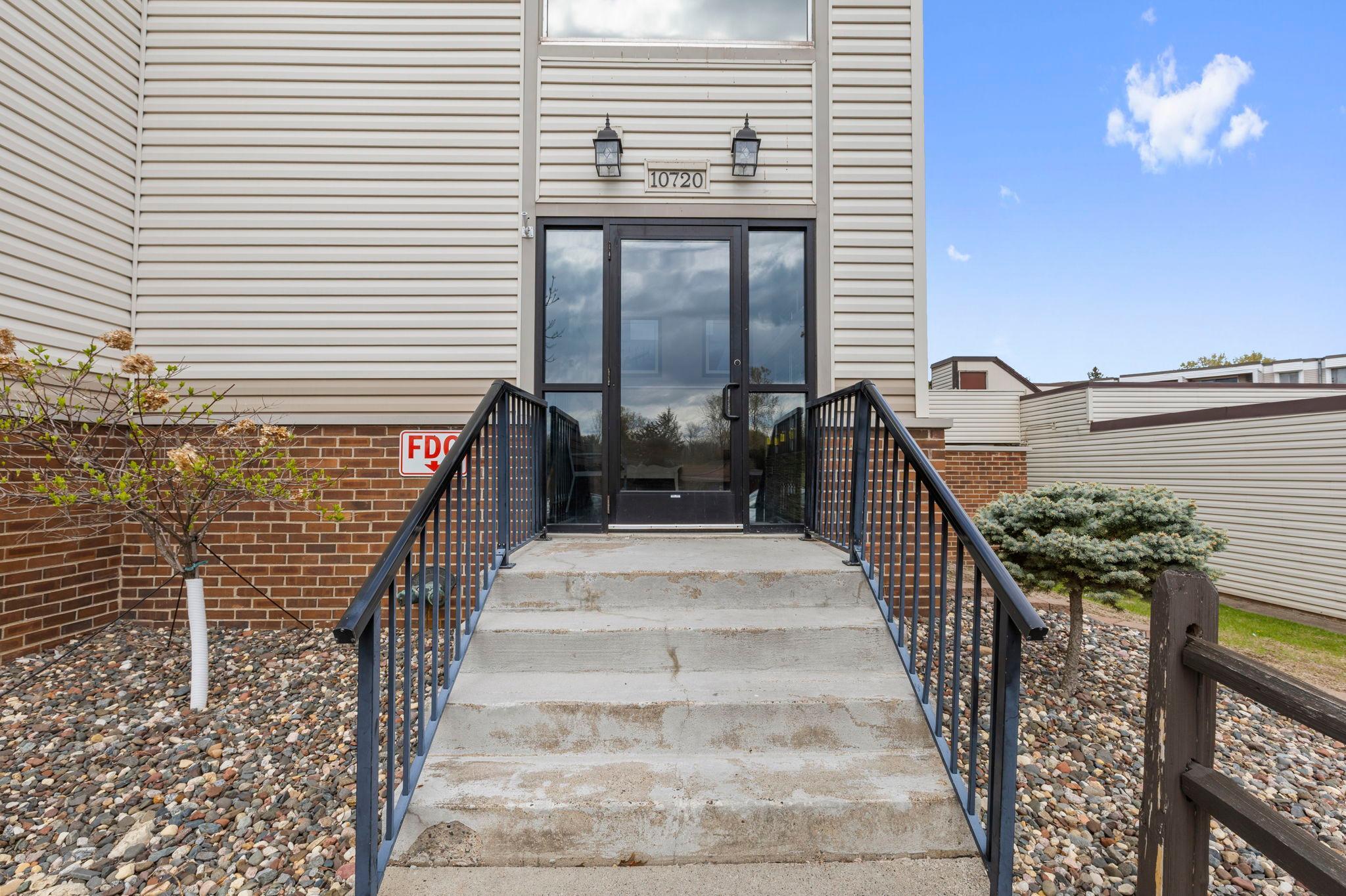 10720 Rockford Road 313