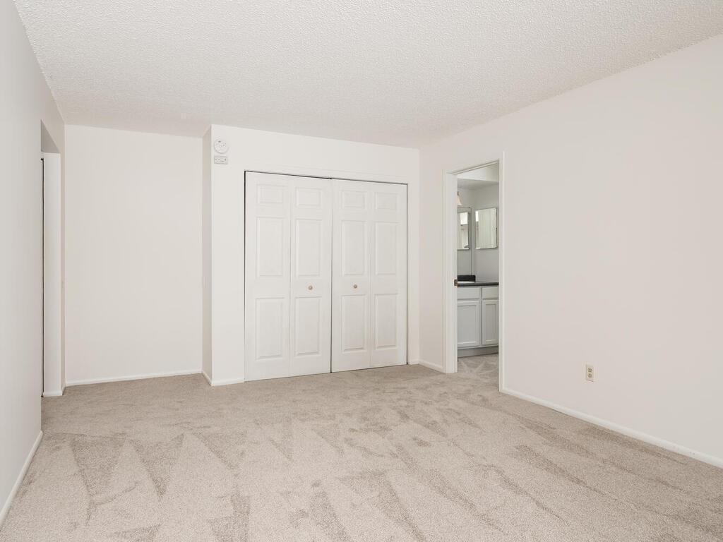 4430 Cedar Lake Road S 3