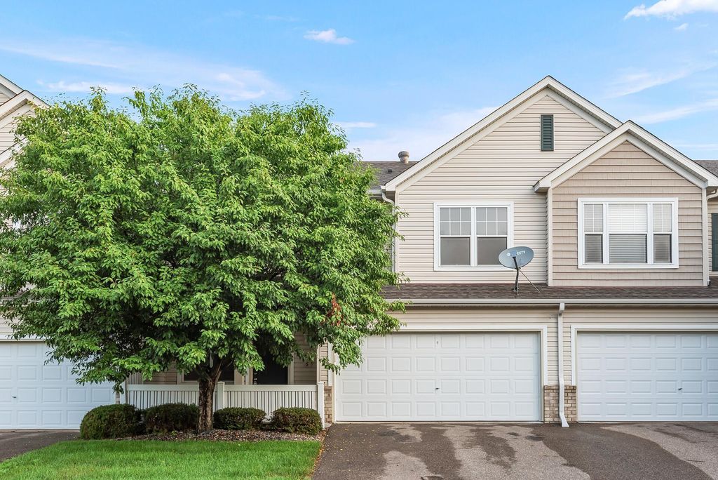 Photo of 5020 Holly Lane N #6, Plymouth, MN 55446 (MLS # 7040735)