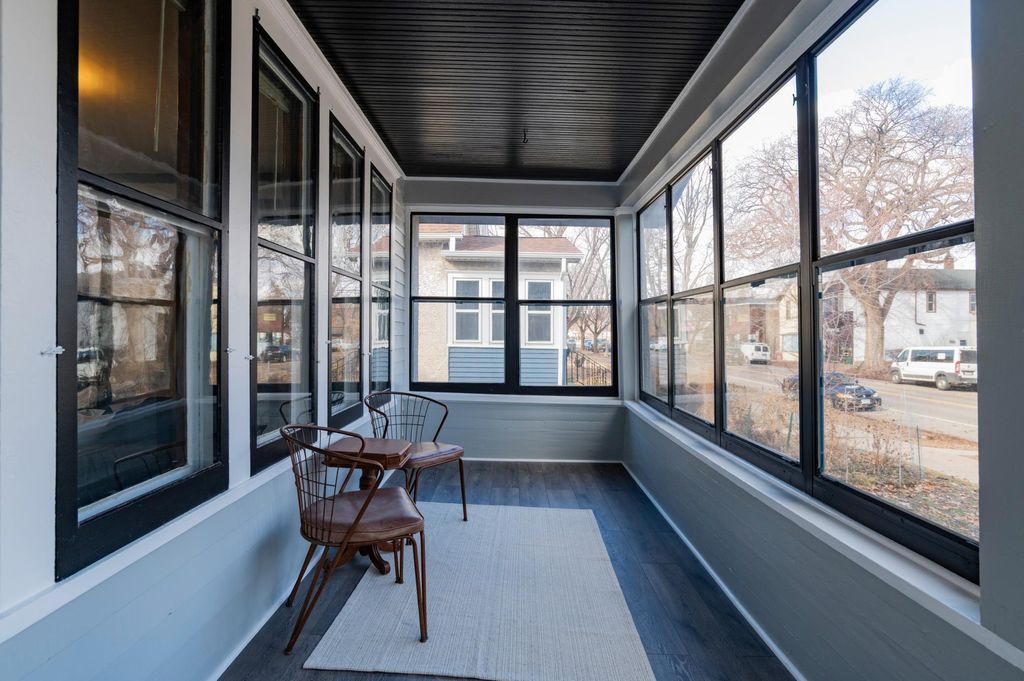 Photo of 878 Randolph Avenue, Saint Paul, MN 55102 (MLS # 7037051)