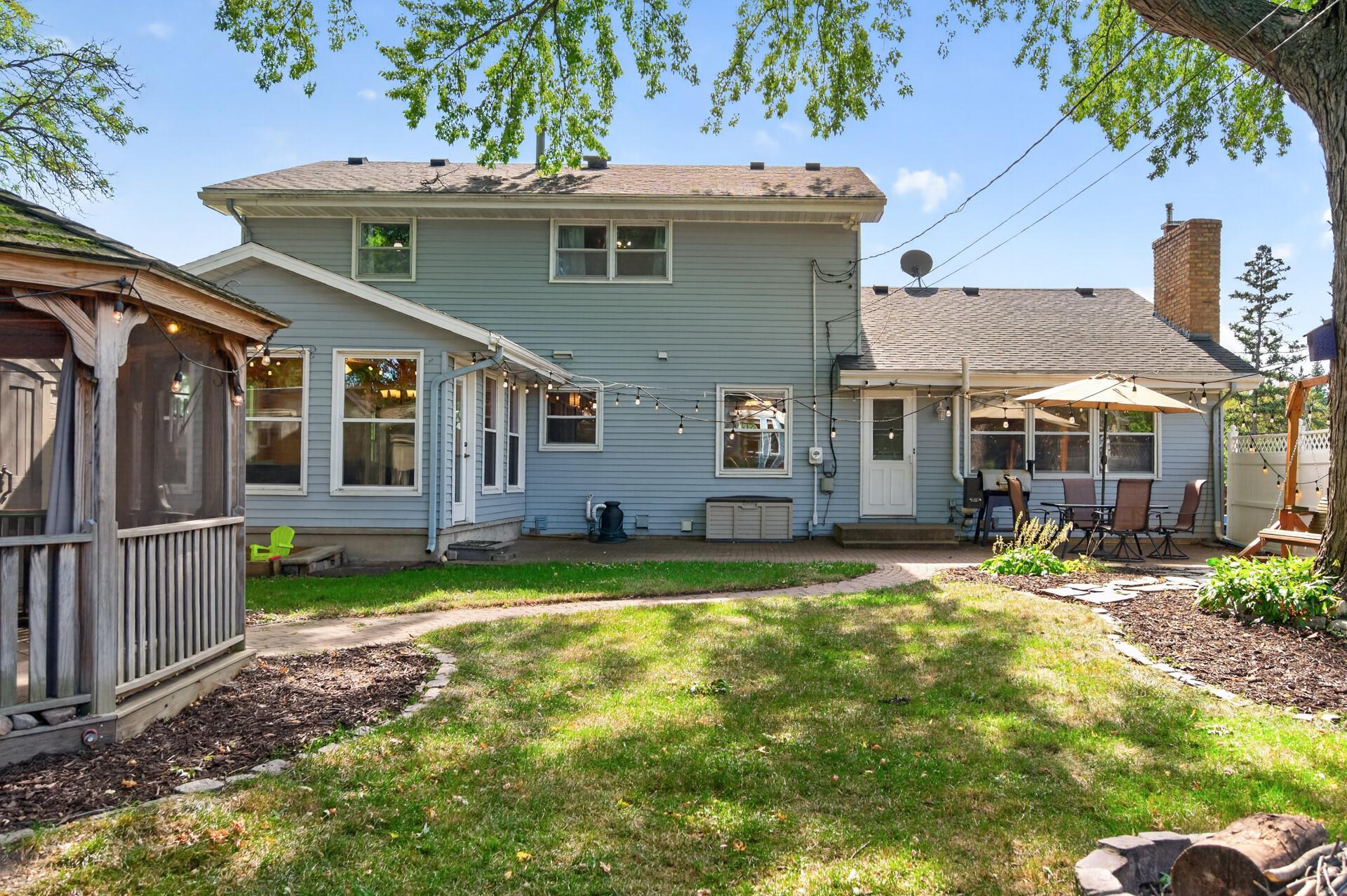 3974 Zealand Avenue N