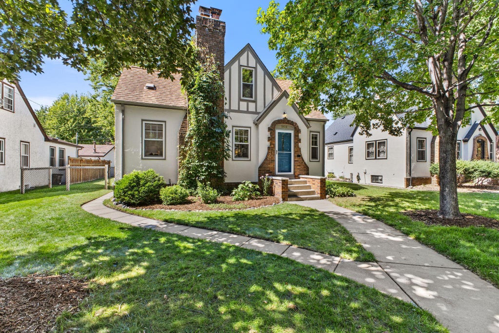 Photo of 5612 15th Avenue S, Minneapolis, MN 55417 (MLS # 7096463)