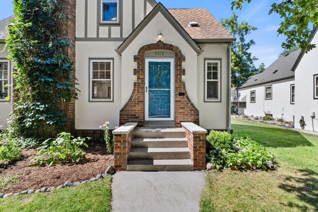 Photo of 5612 15th Avenue S, Minneapolis, MN 55417 (MLS # 7096463)