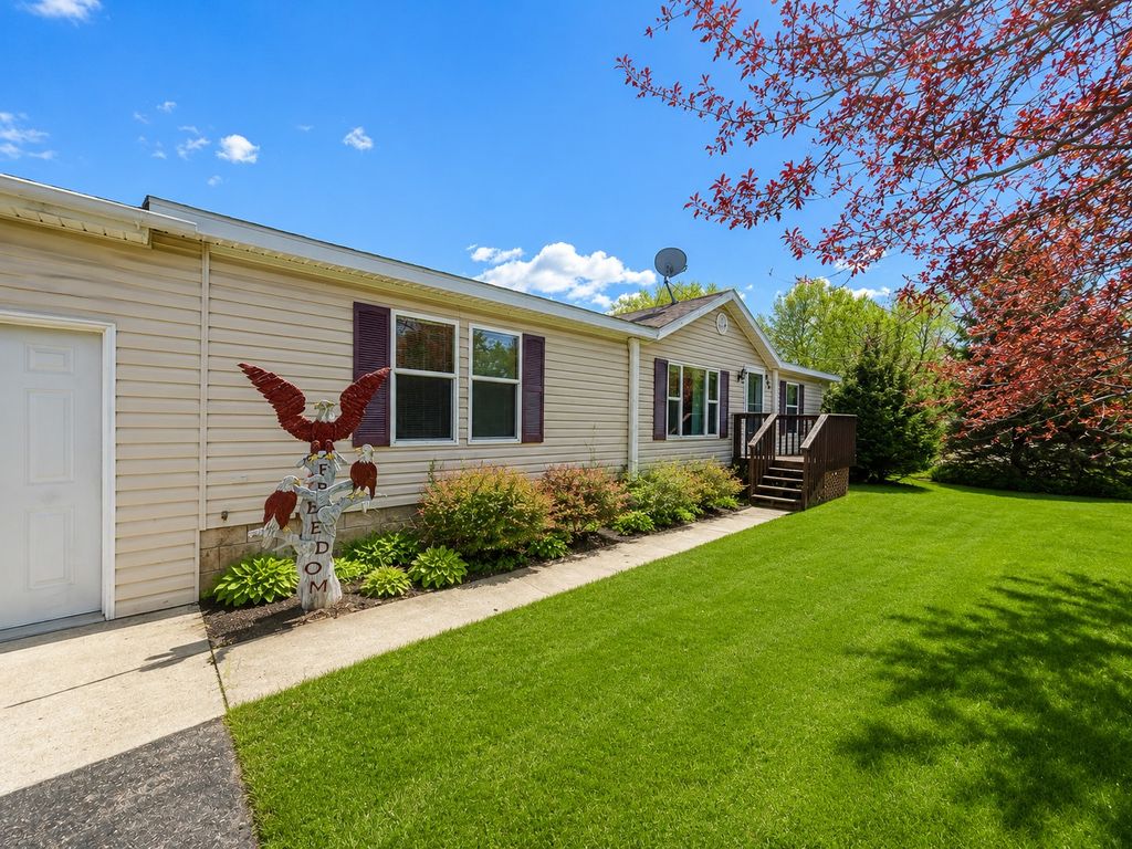 Photo of 404 Hummingbird Lane, New York Mills, MN 56567 (MLS # 7073573)