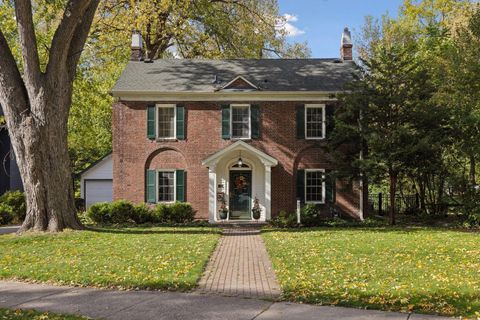 219 Amherst Street Saint Paul MN 55105