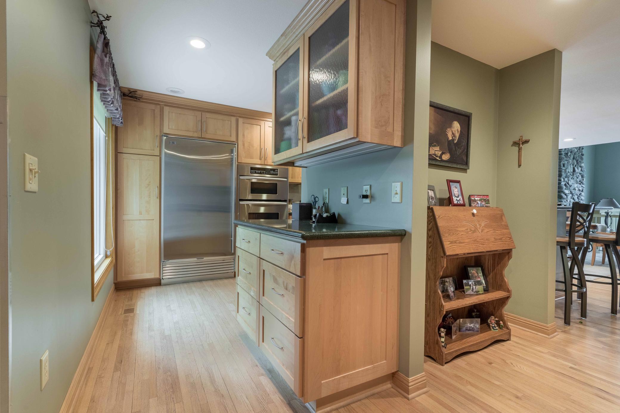 Alexandria, Minnesota, 56308, United States, 4 Bedrooms Bedrooms, ,4 BathroomsBathrooms,Residential,Active,2052041