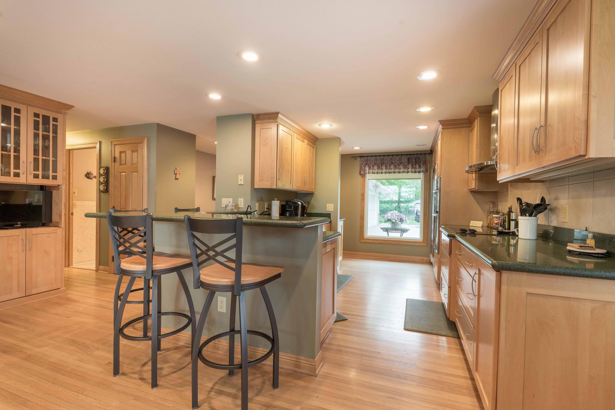 Alexandria, Minnesota, 56308, United States, 4 Bedrooms Bedrooms, ,4 BathroomsBathrooms,Residential,Active,2052041