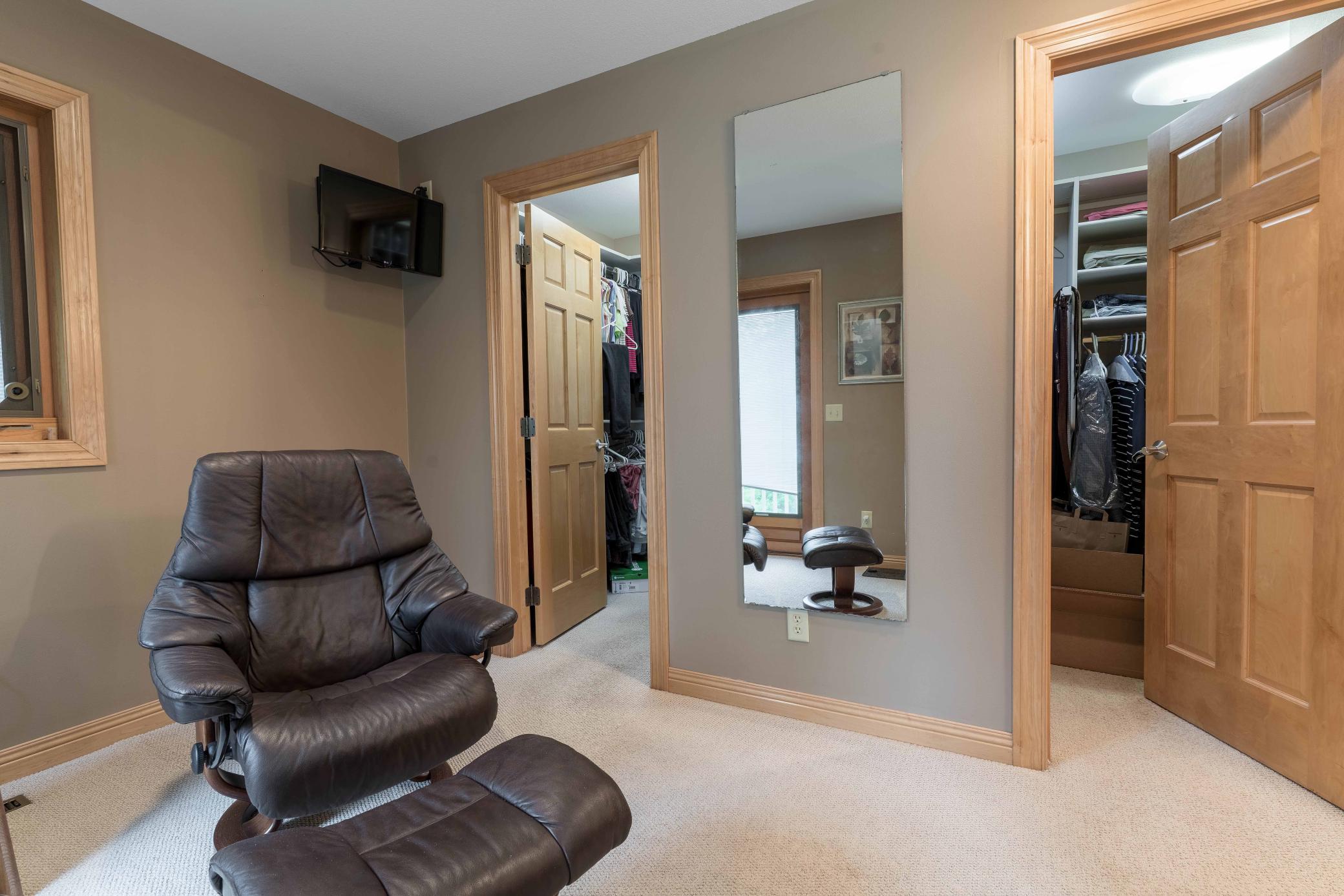 Alexandria, Minnesota, 56308, United States, 4 Bedrooms Bedrooms, ,4 BathroomsBathrooms,Residential,Active,2052041