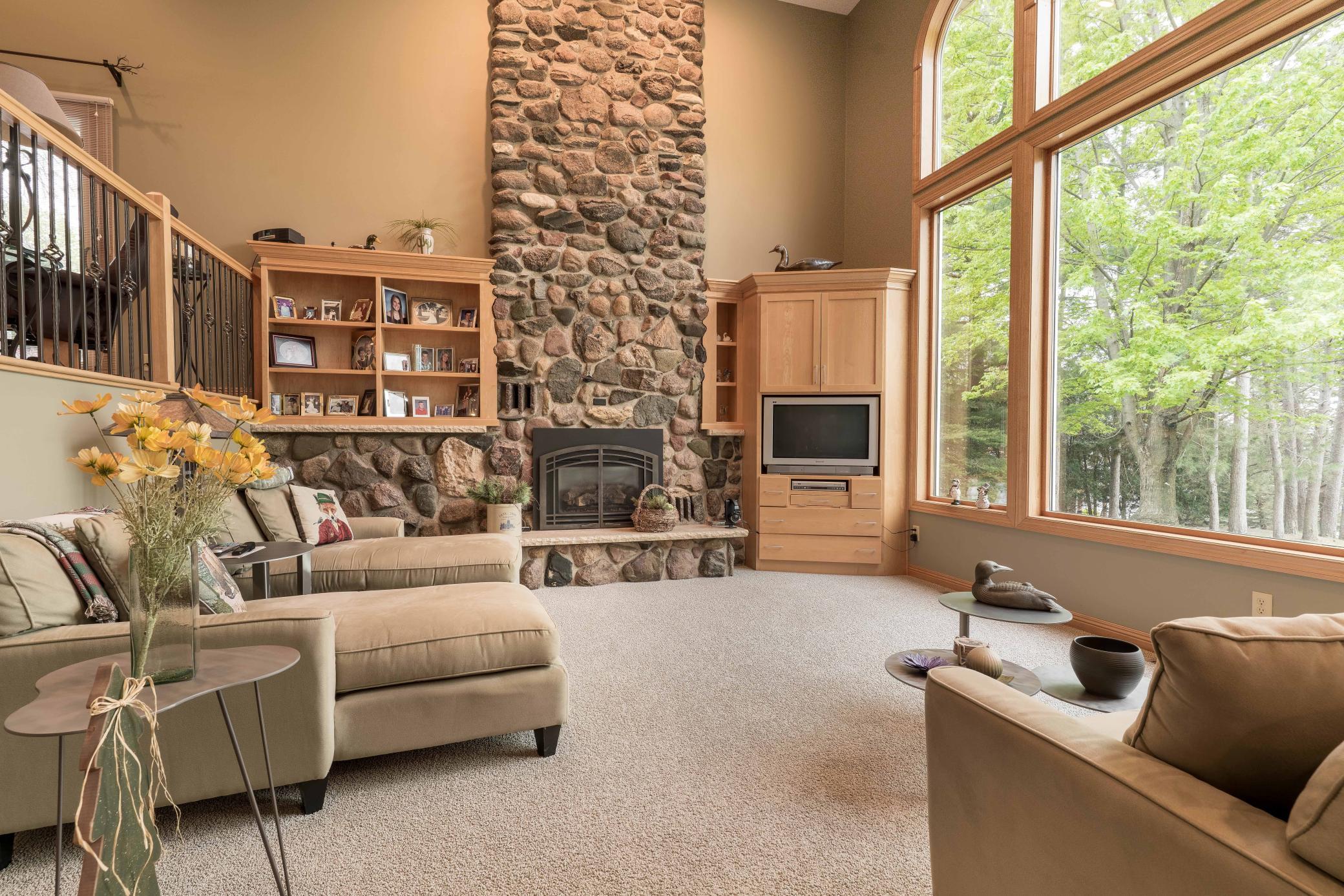 Alexandria, Minnesota, 56308, United States, 4 Bedrooms Bedrooms, ,4 BathroomsBathrooms,Residential,Active,2052041
