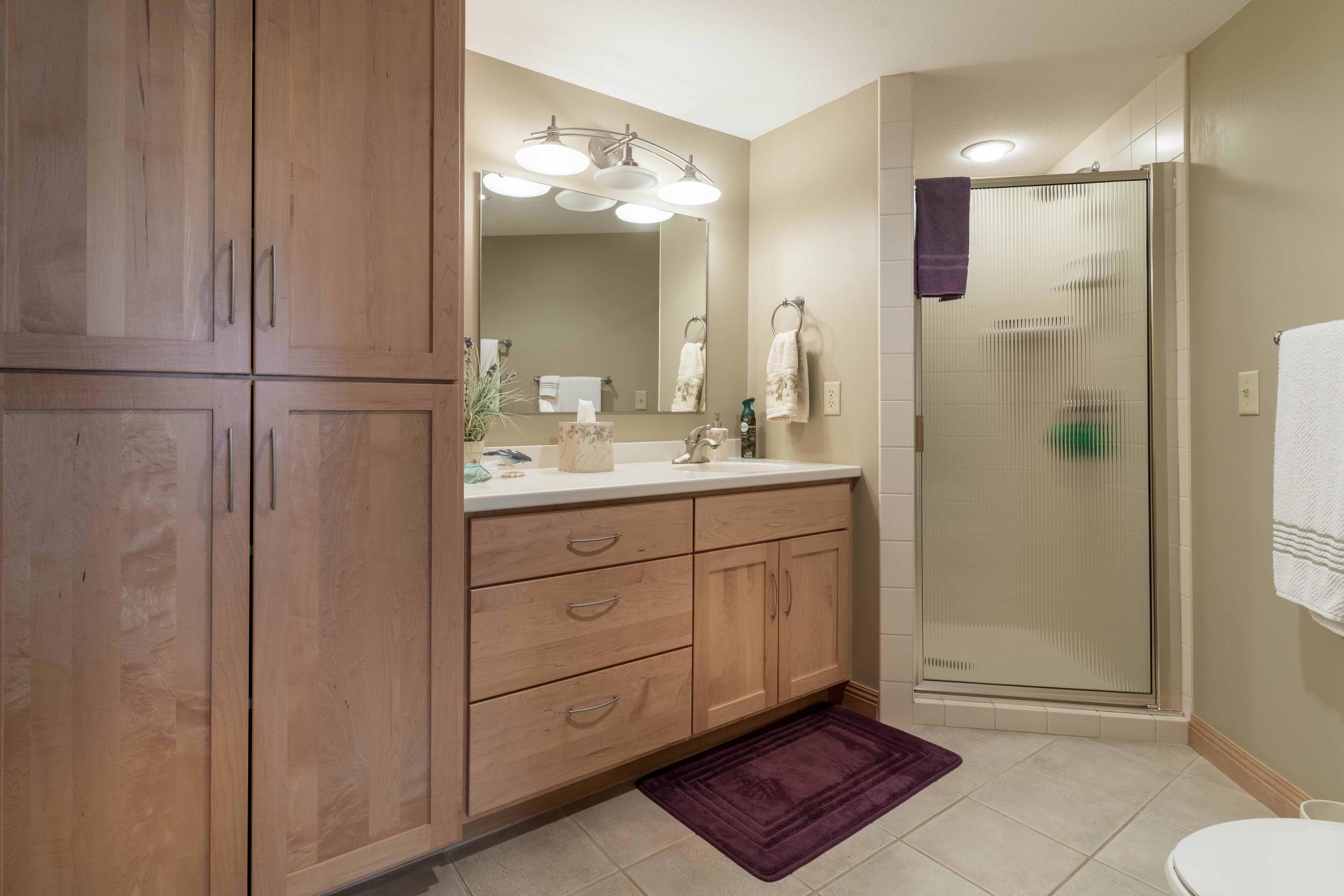 Alexandria, Minnesota, 56308, United States, 4 Bedrooms Bedrooms, ,4 BathroomsBathrooms,Residential,Active,2052041