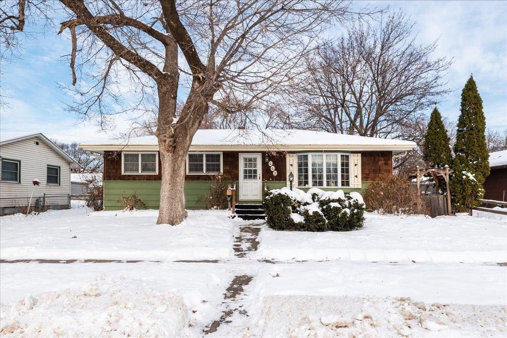 Photo of 449 Lafond Avenue, Saint Paul, MN 55103 (MLS # 7001561)