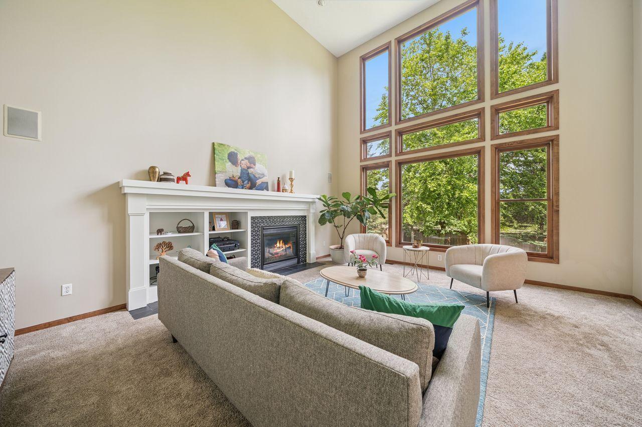 4628 Pinetree Curve