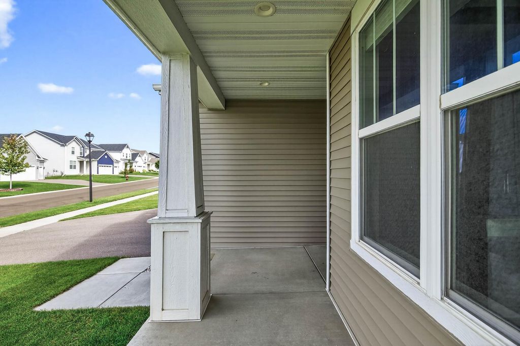 Photo of 20598 Greenwood Avenue, Lakeville, MN 55044 (MLS # 6786137)