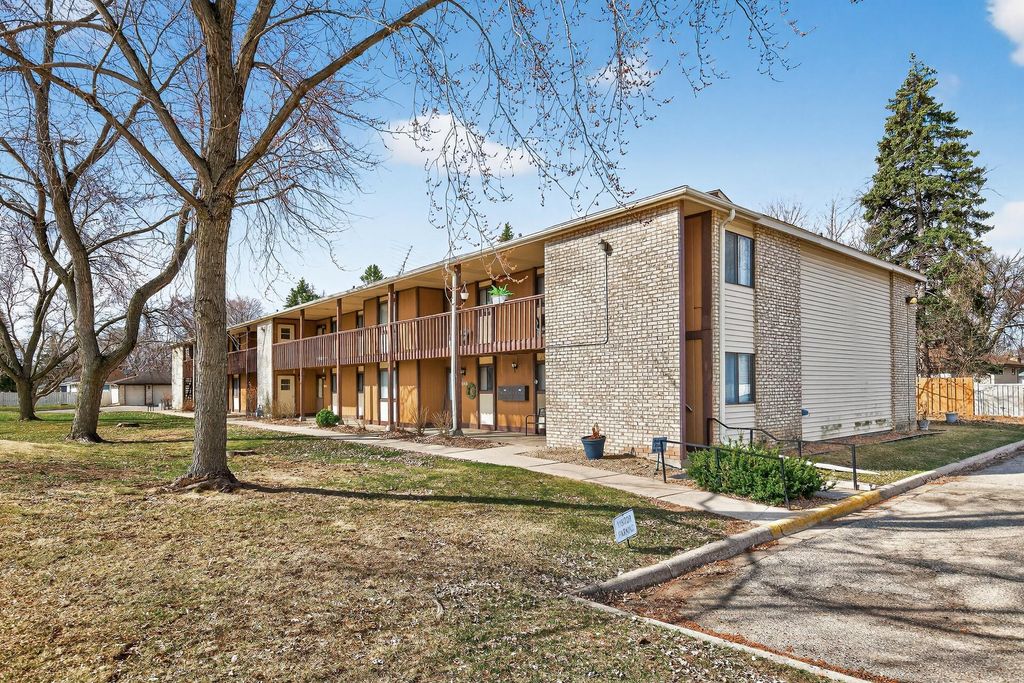 Photo of 8818 Aldrich Avenue S, Bloomington, MN 55420 (MLS # 7047600)