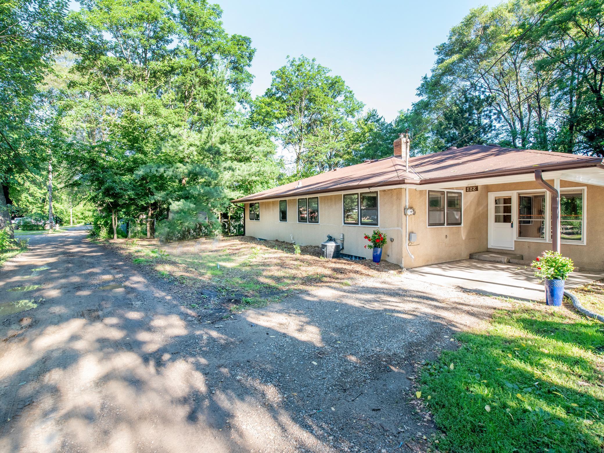 888 Highway 36 W
