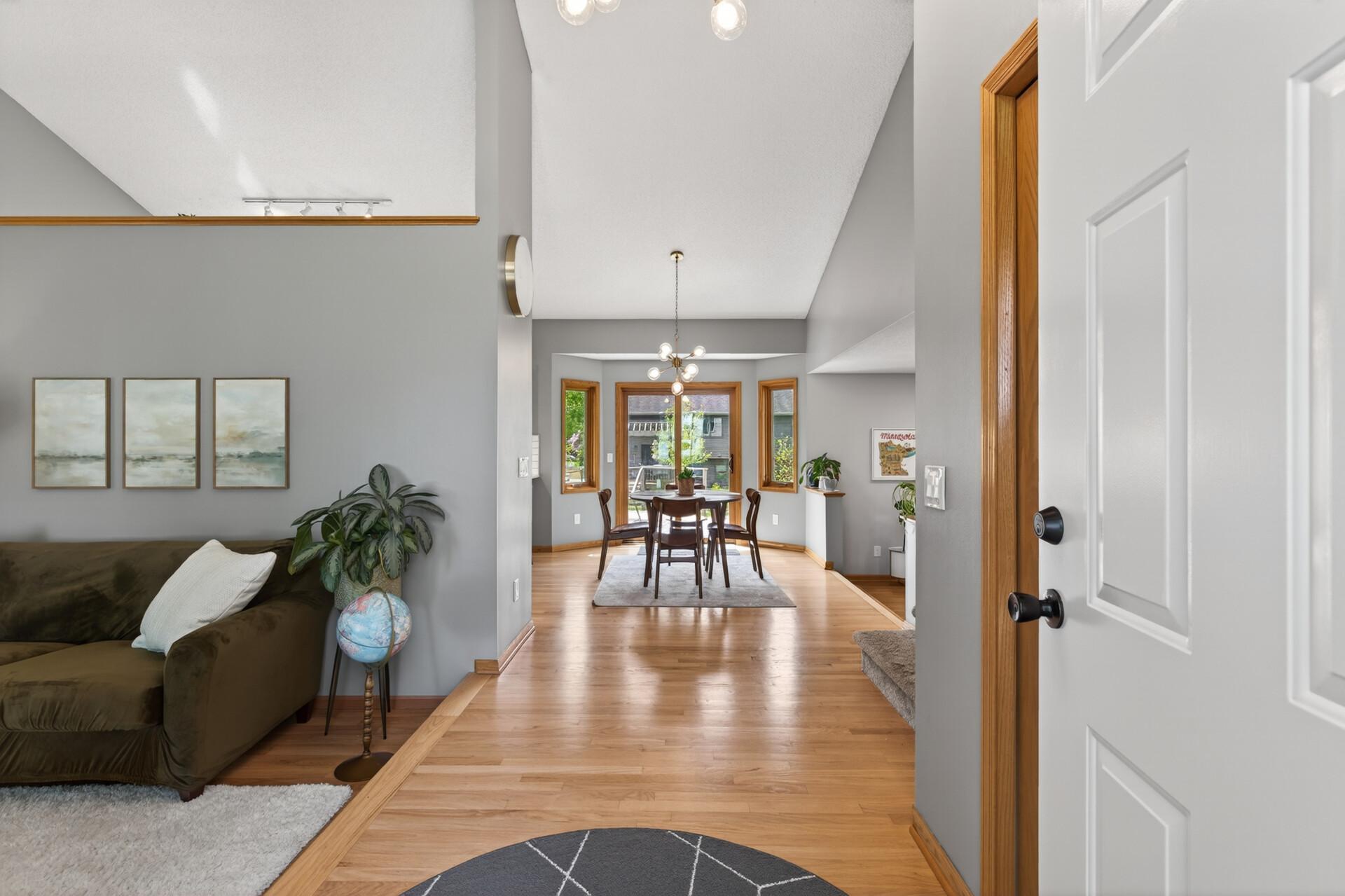 956 Trillium Court