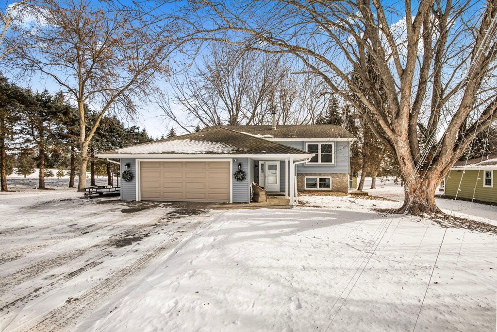 Photo of 2202 Clare Court, Saint Cloud, MN 56301 (MLS # 7012760)