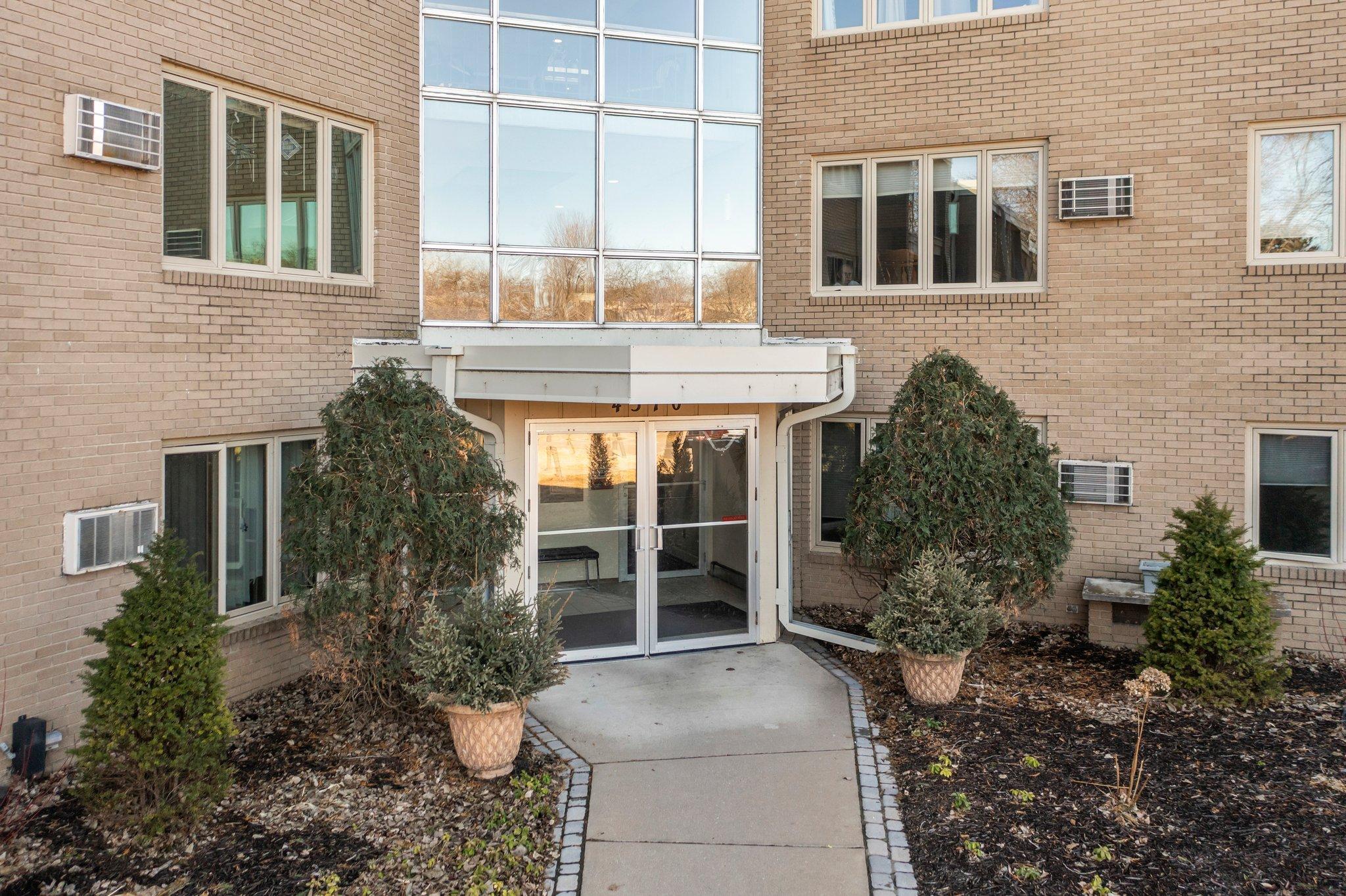 4370 Brookside Court 216