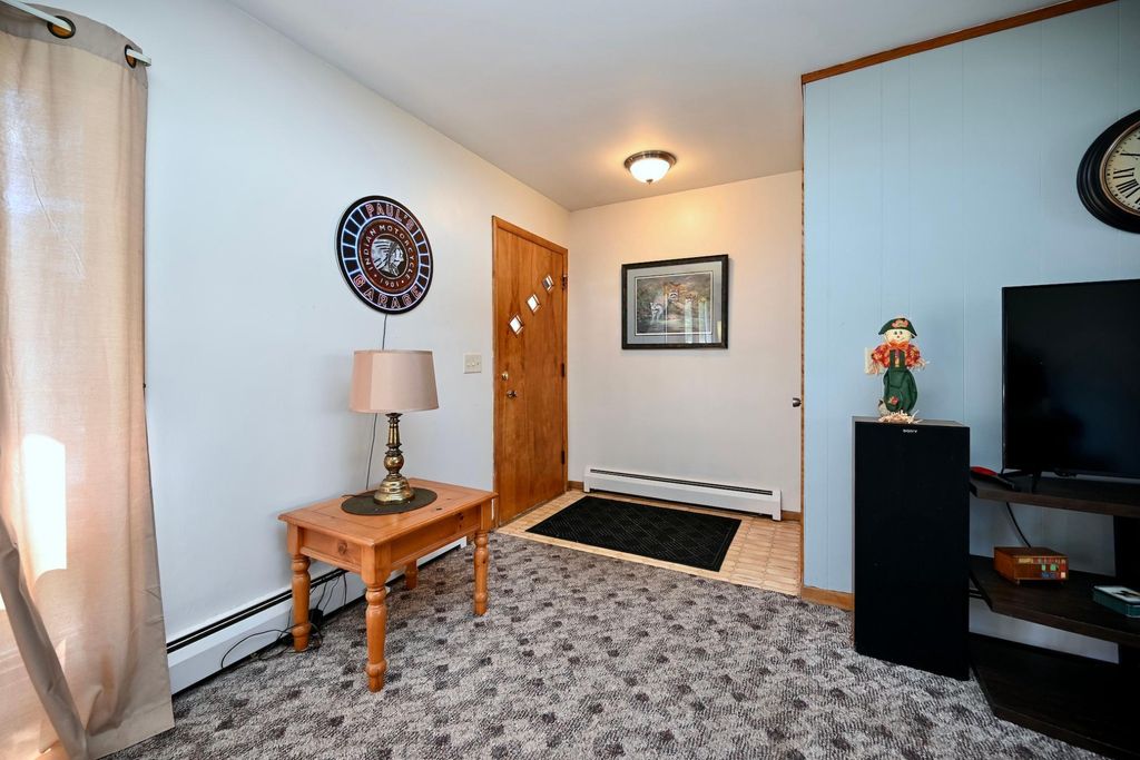 Photo of 1888 Gilmore Avenue, Winona, MN 55987 (MLS # 7068974)