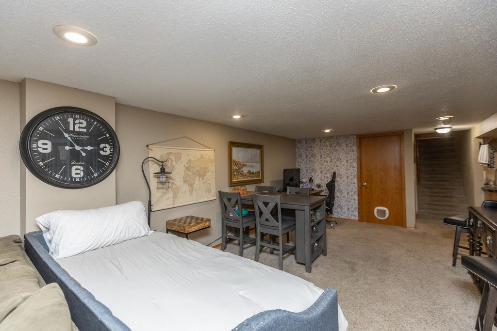Photo of 623 Washington Avenue, Fairmont, MN 56031 (MLS # 7067407)