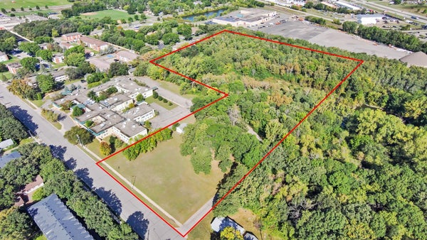 1815 UNIVERSITY DR SE, SAINT CLOUD, MN 56304 - Image 511c83251e521605e29304b17fa1bcdf/1253461446