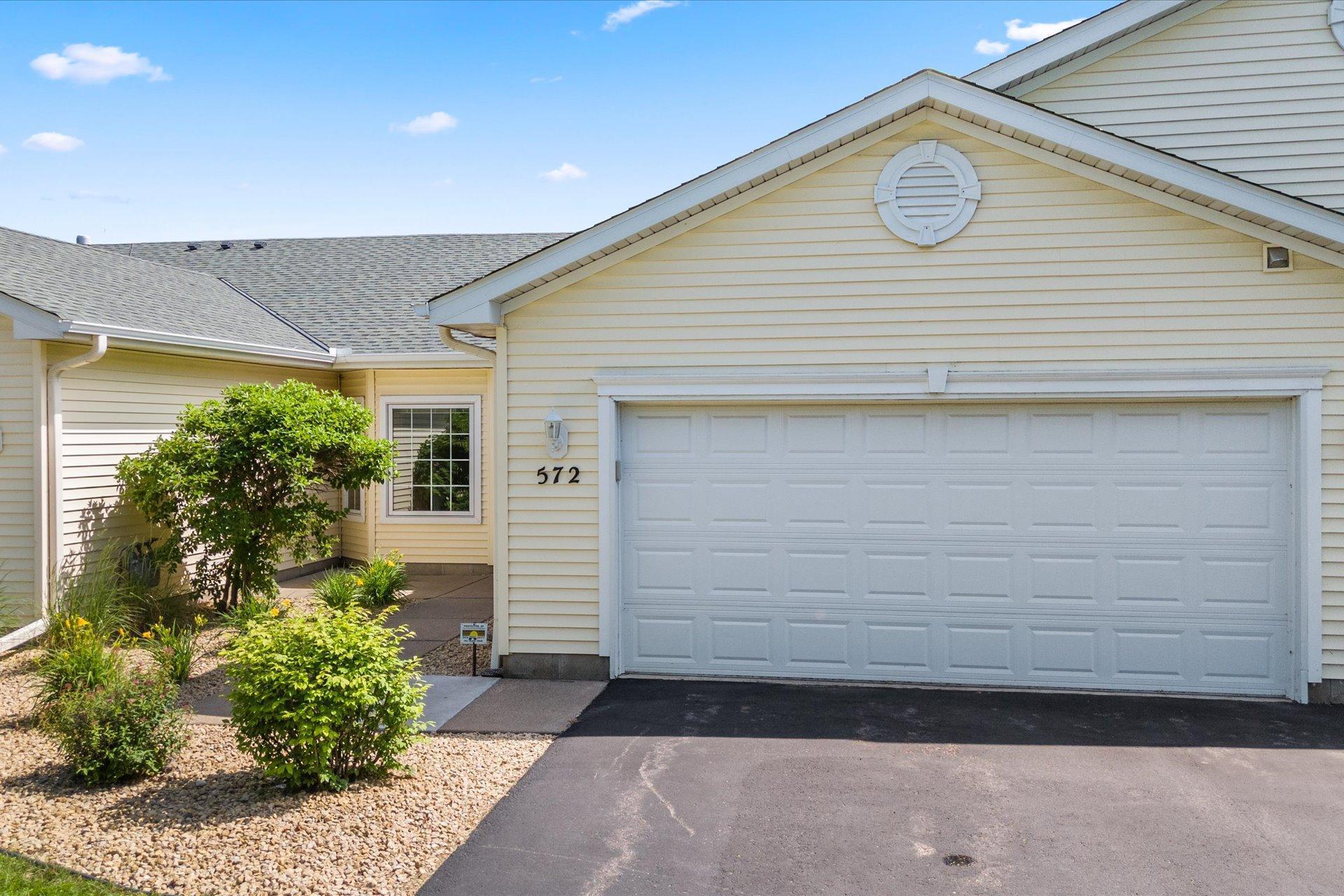 572 Aqua Circle