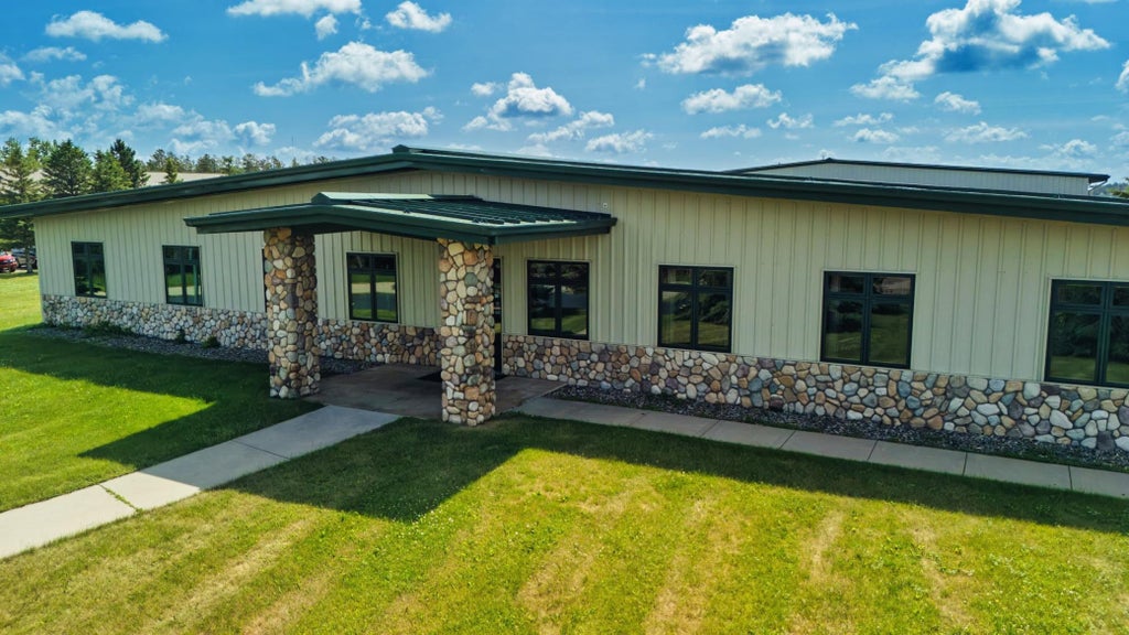 Photo of 1001 Naylor Drive SE, Bemidji, MN 56601 (MLS # 7165073)