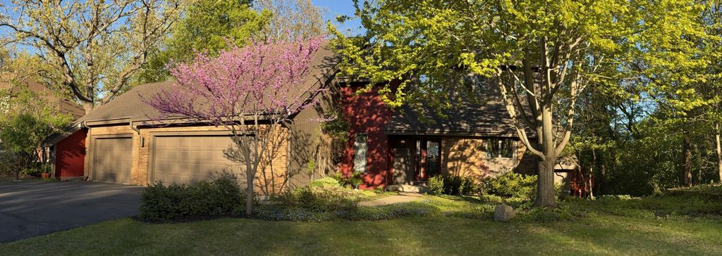 Photo of 8655 Hunters Way, Apple Valley, MN 55124 (MLS # 7069873)