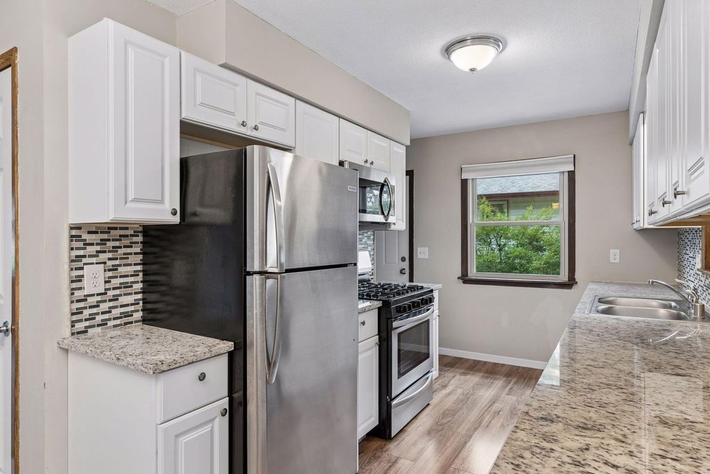 Photo of 1849 Barry Drive, Newport, MN 55055 (MLS # 7102220)