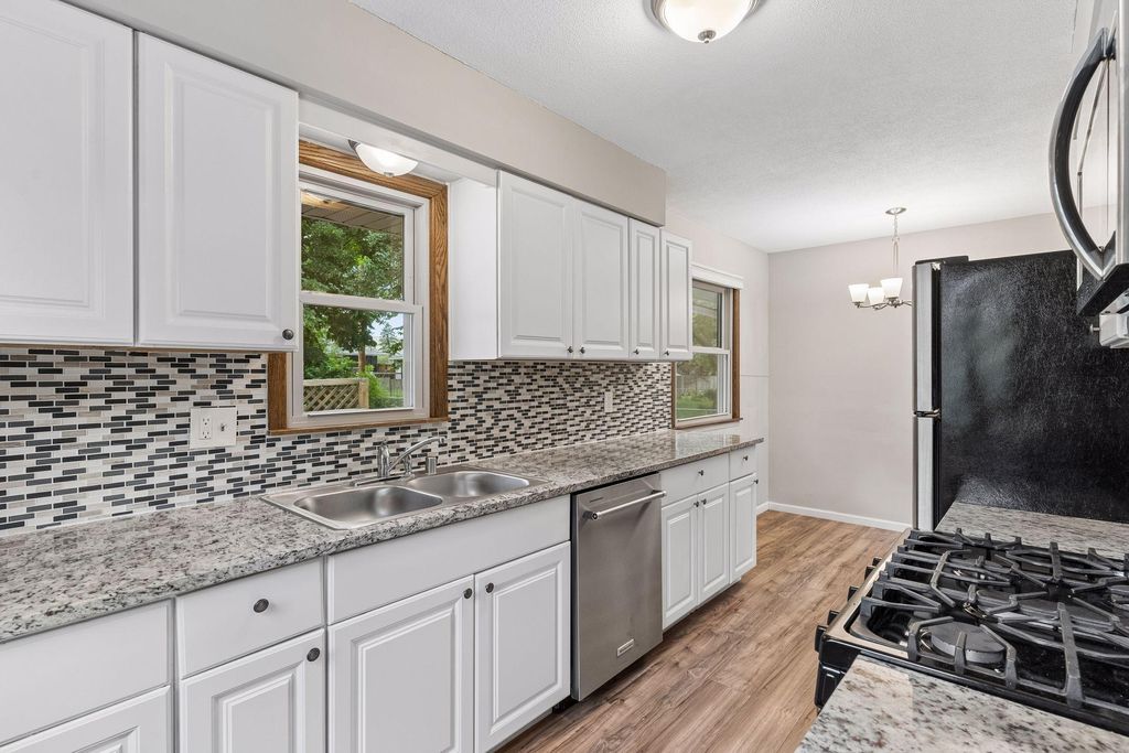 Photo of 1849 Barry Drive, Newport, MN 55055 (MLS # 7102220)