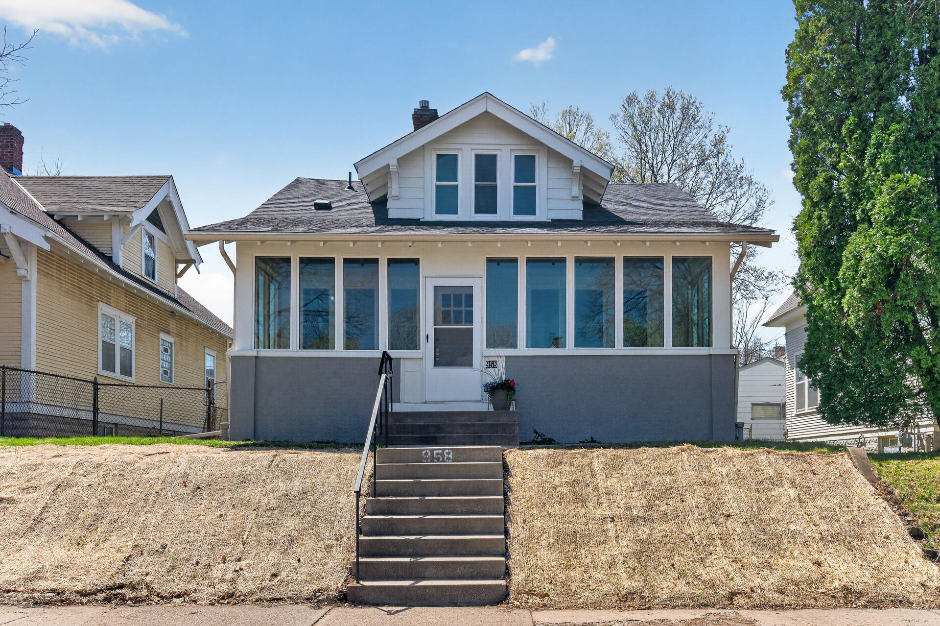 958 Carroll Avenue
