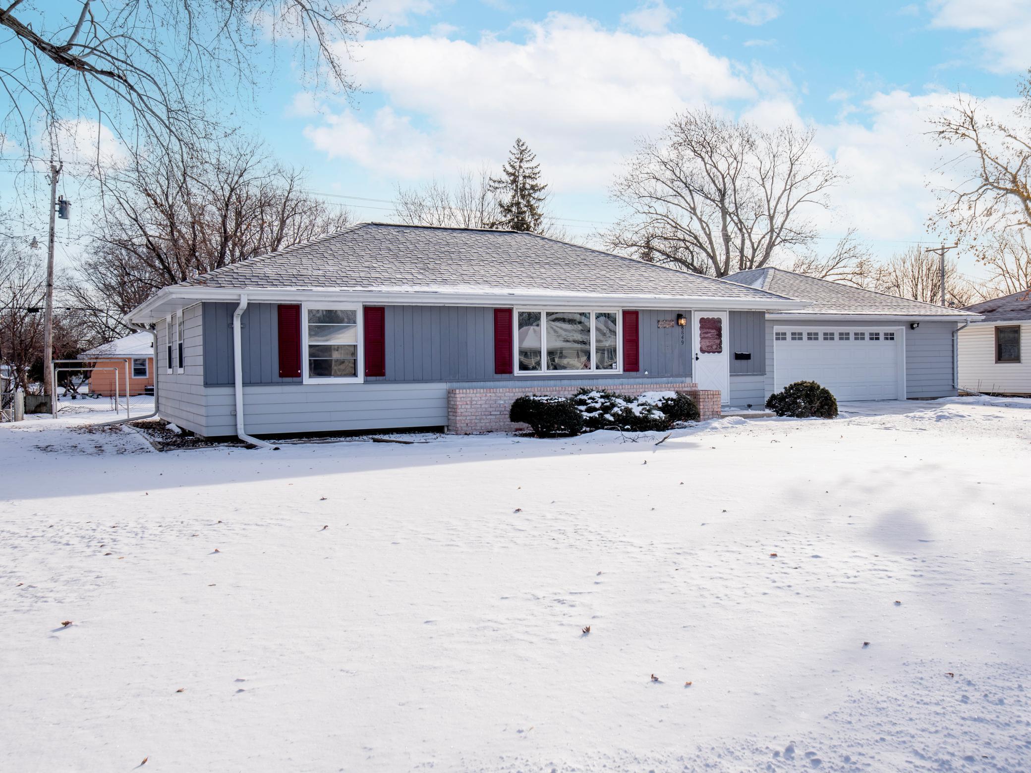 8849 Columbus Avenue S