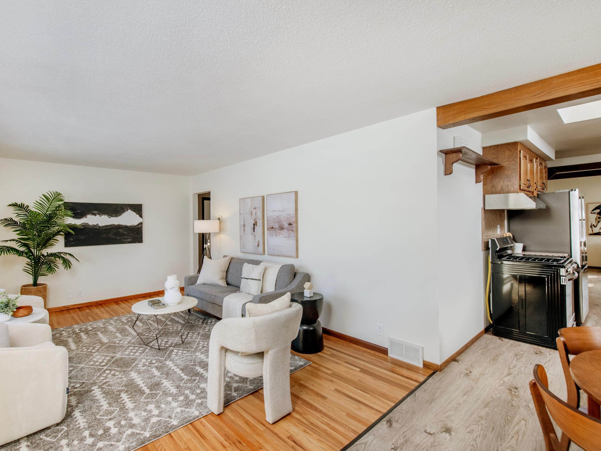 8849 Columbus Avenue S