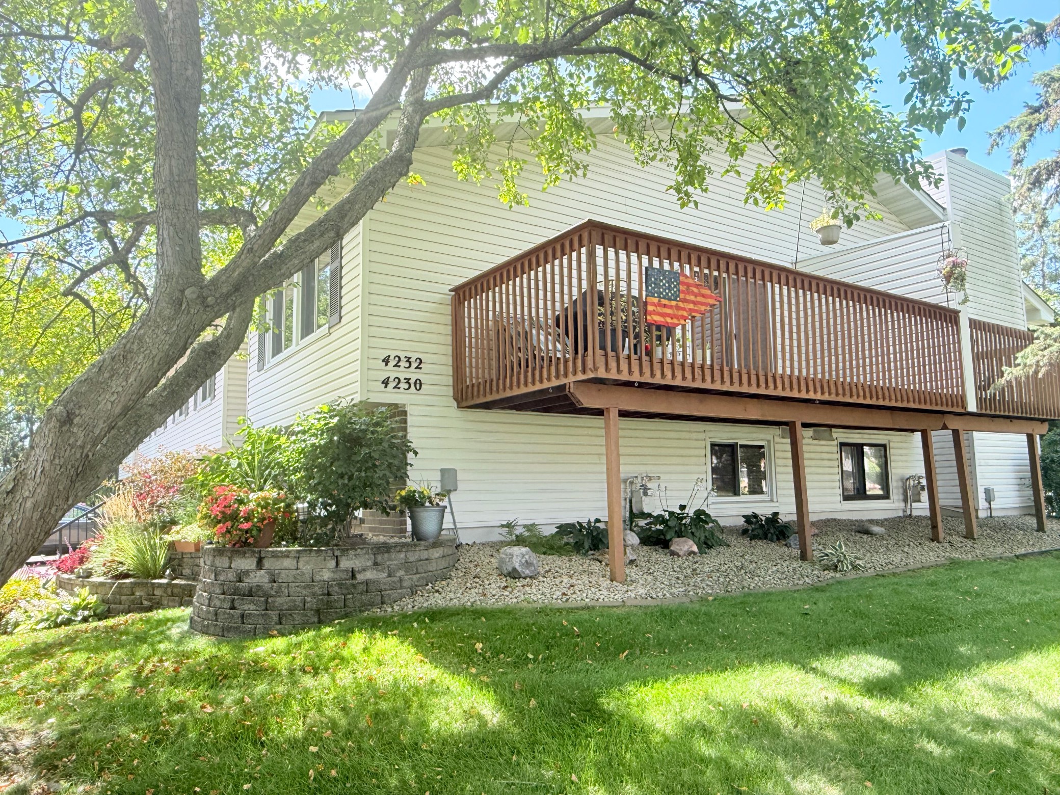 4232 Bridgewood Terrace