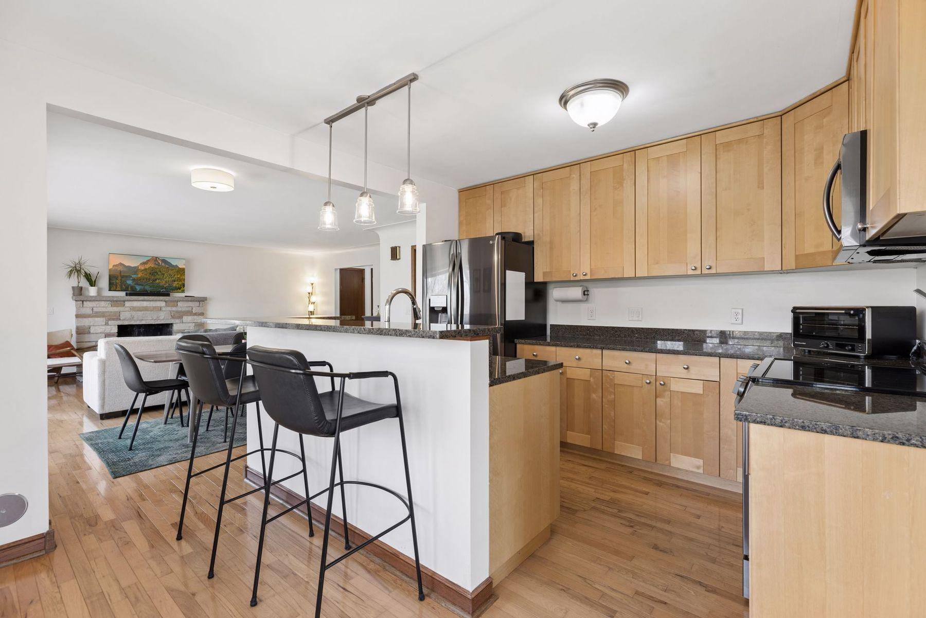 3220 Cavell Lane