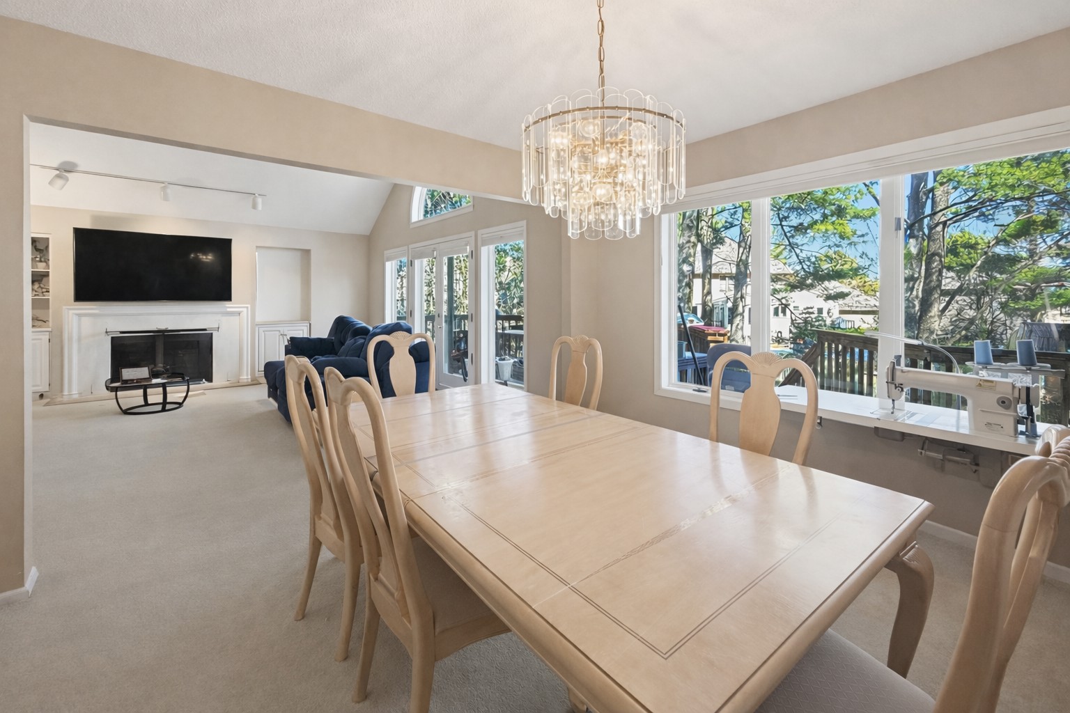 8992 Hidden Meadow Road