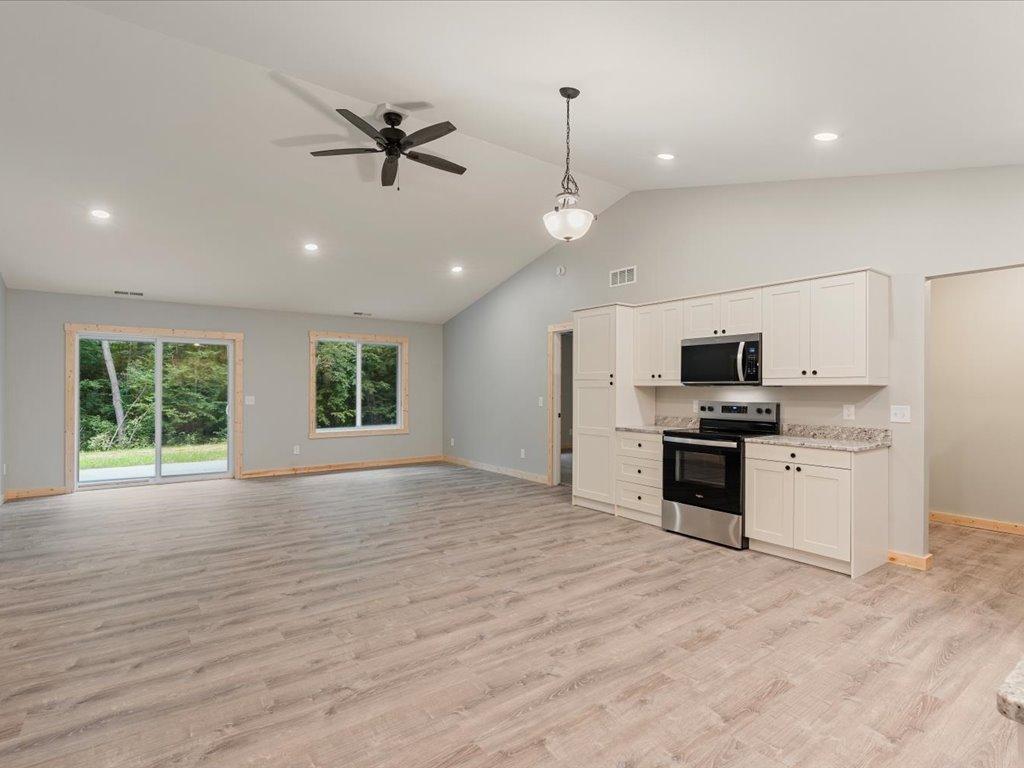 7779 Scenic Overlook