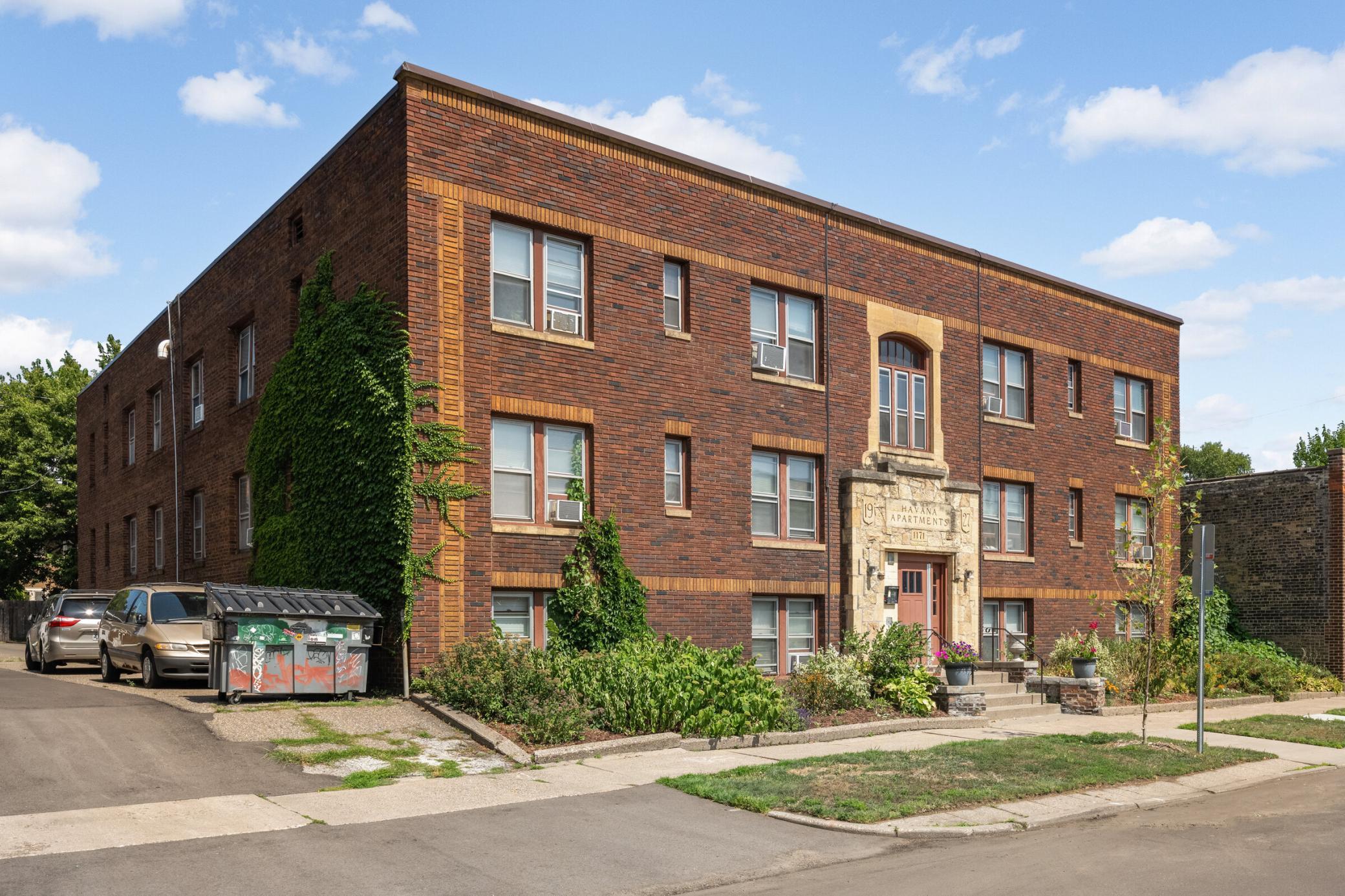 1171 Selby Avenue