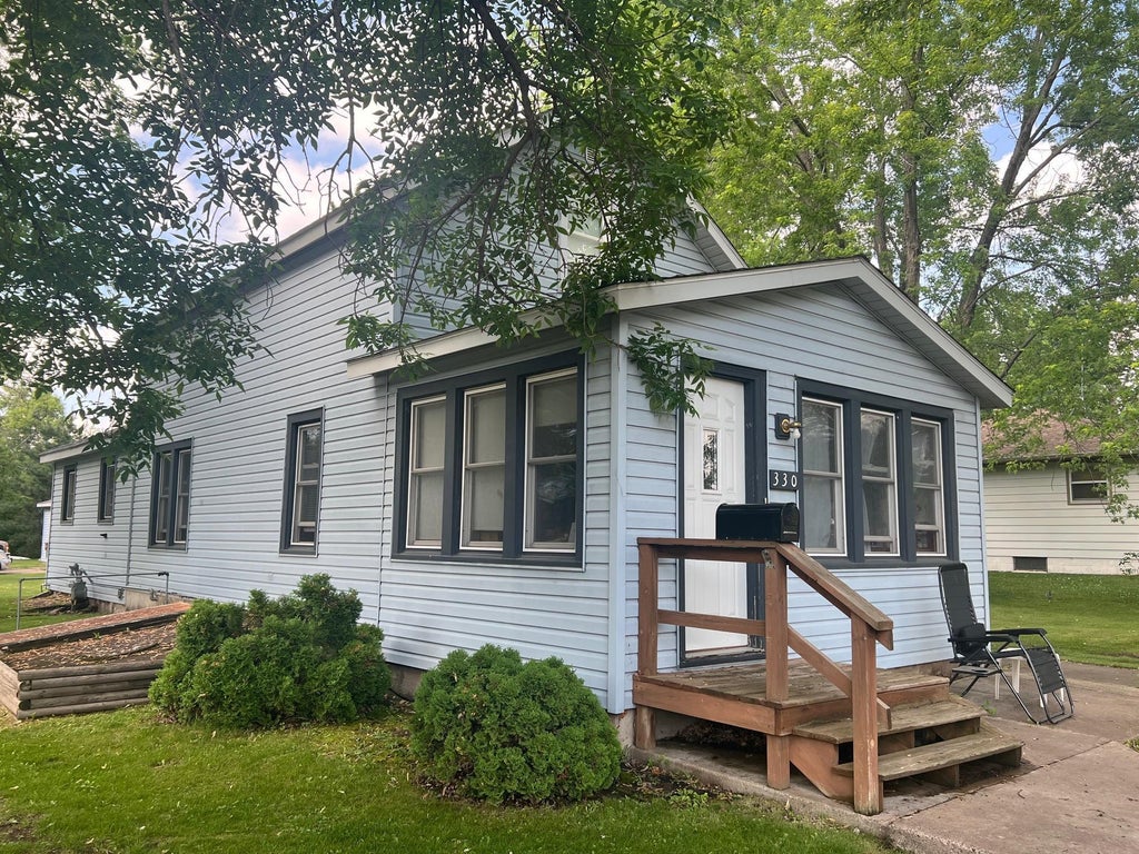 Photo of 330 Railroad Avenue NW, Mora, MN 55051 (MLS # 7079119)