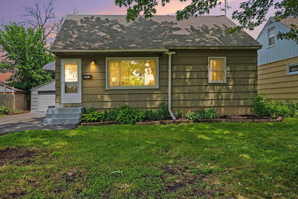 Photo of 5602 57th Avenue N, Crystal, MN 55429 (MLS # 7047790)