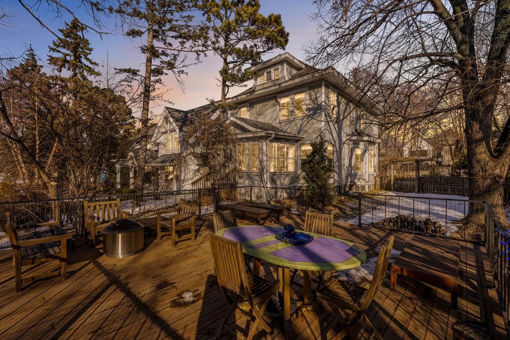 Photo of 4137 Vincent Avenue S, Minneapolis, MN 55410 (MLS # 7014886)