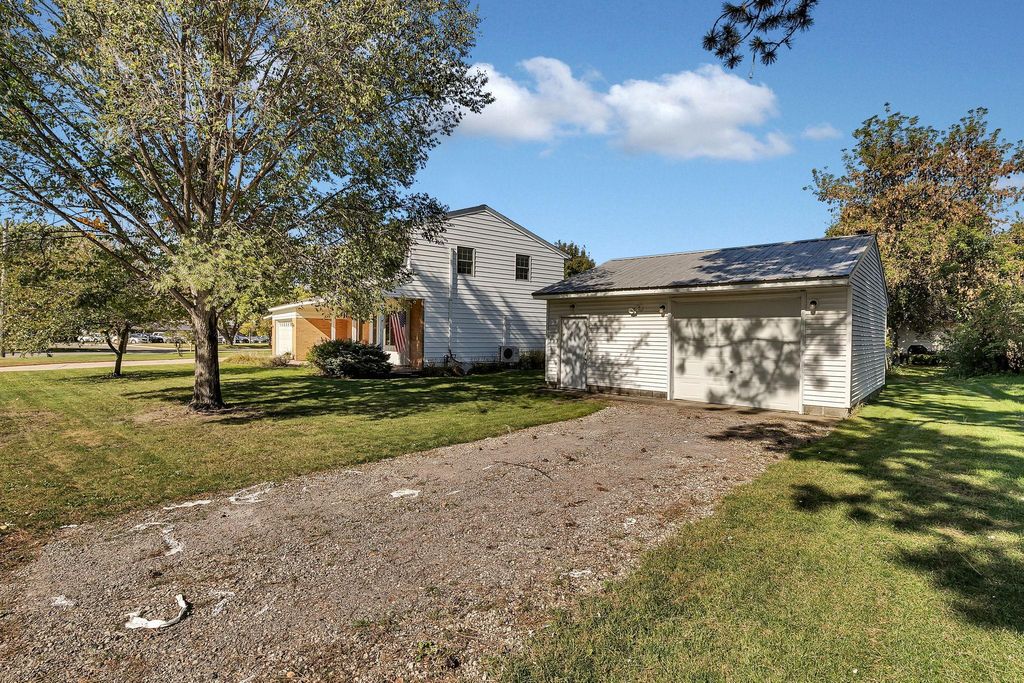 Photo of 111 Washburne Drive, Paynesville, MN 56362 (MLS # 7065017)