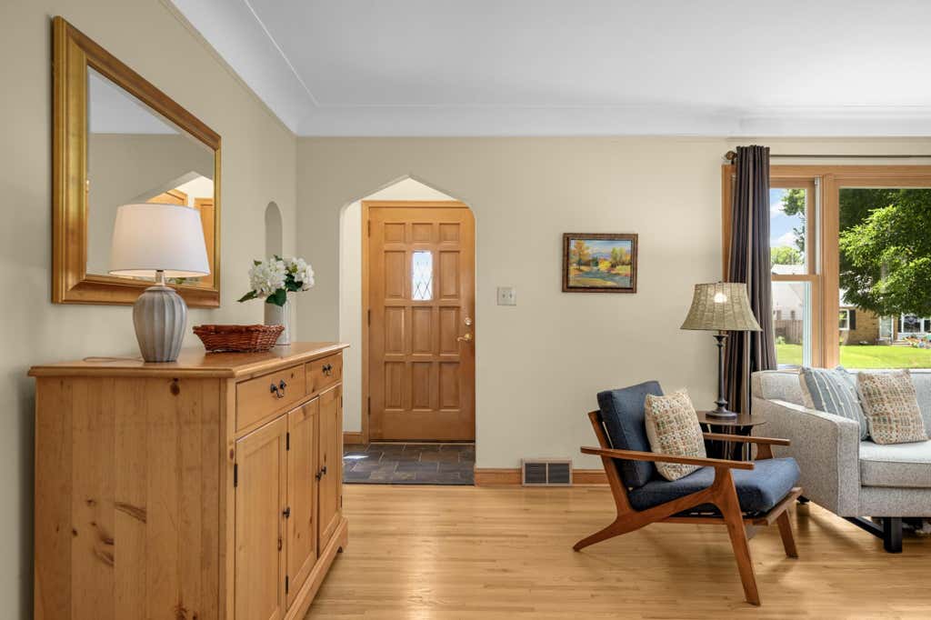 Photo of 6024 Oakland Avenue, Minneapolis, MN 55417 (MLS # 6786329)
